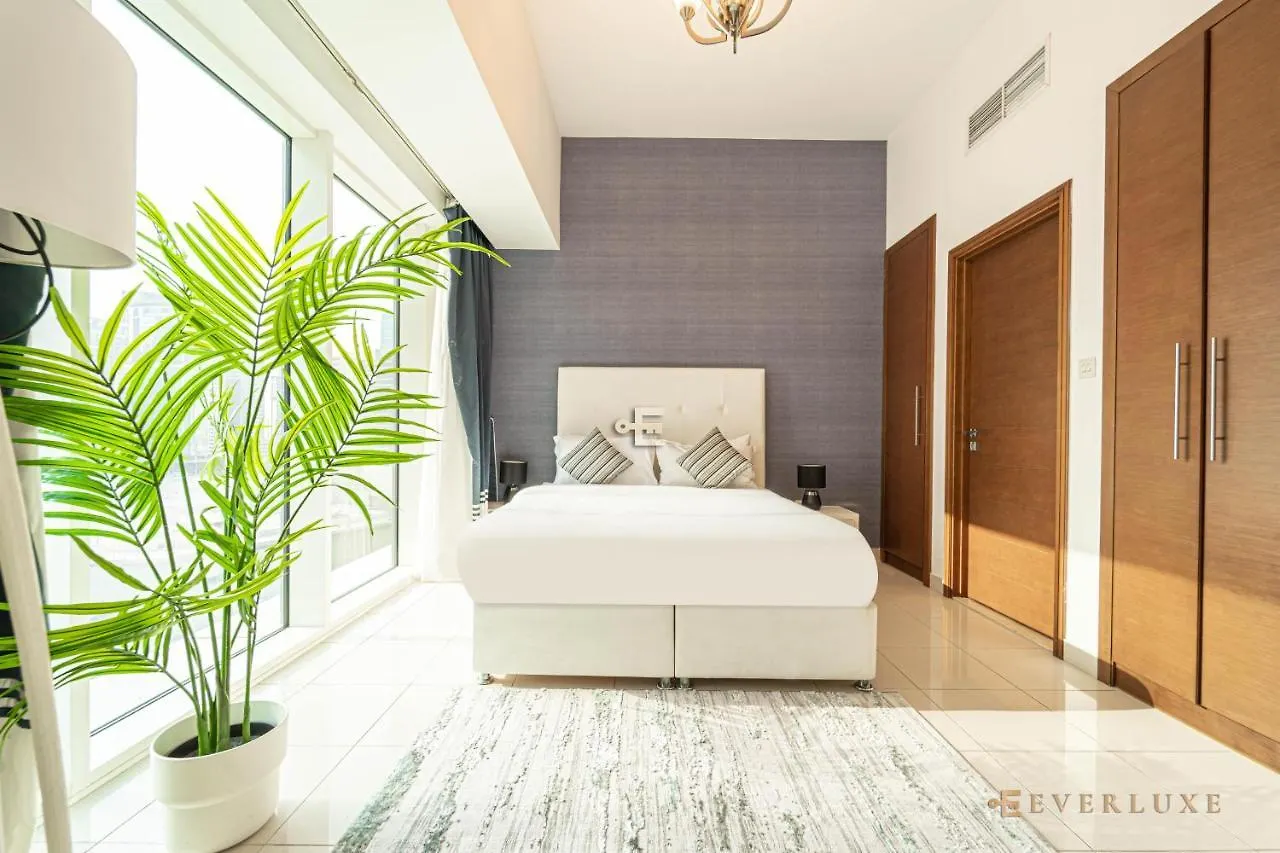 Appartamento Everluxe Lovely Studio Apt In Business Bay Dubai