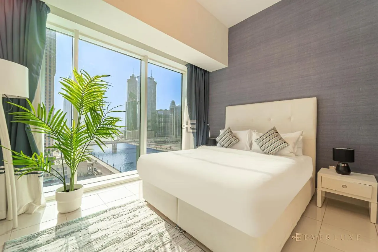 Everluxe Lovely Studio Apt In Business Bay Dubaj 0*,