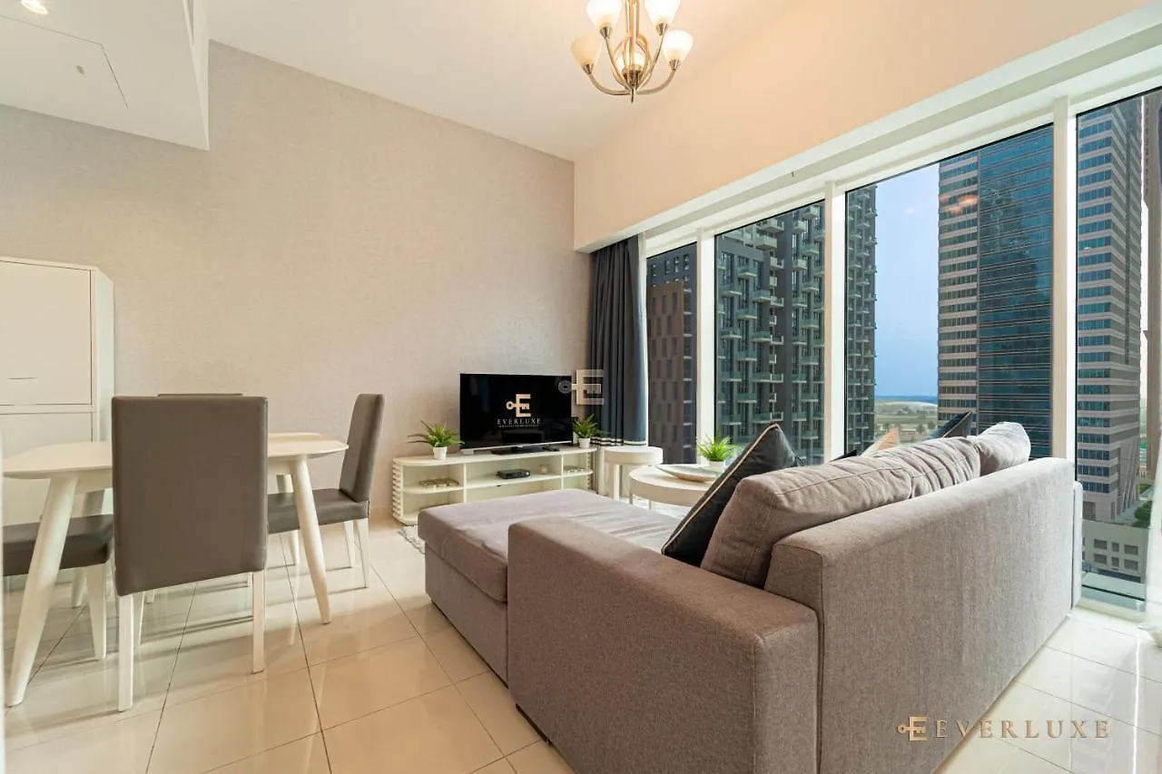Everluxe Lovely Studio Apt In Business Bay Dubai