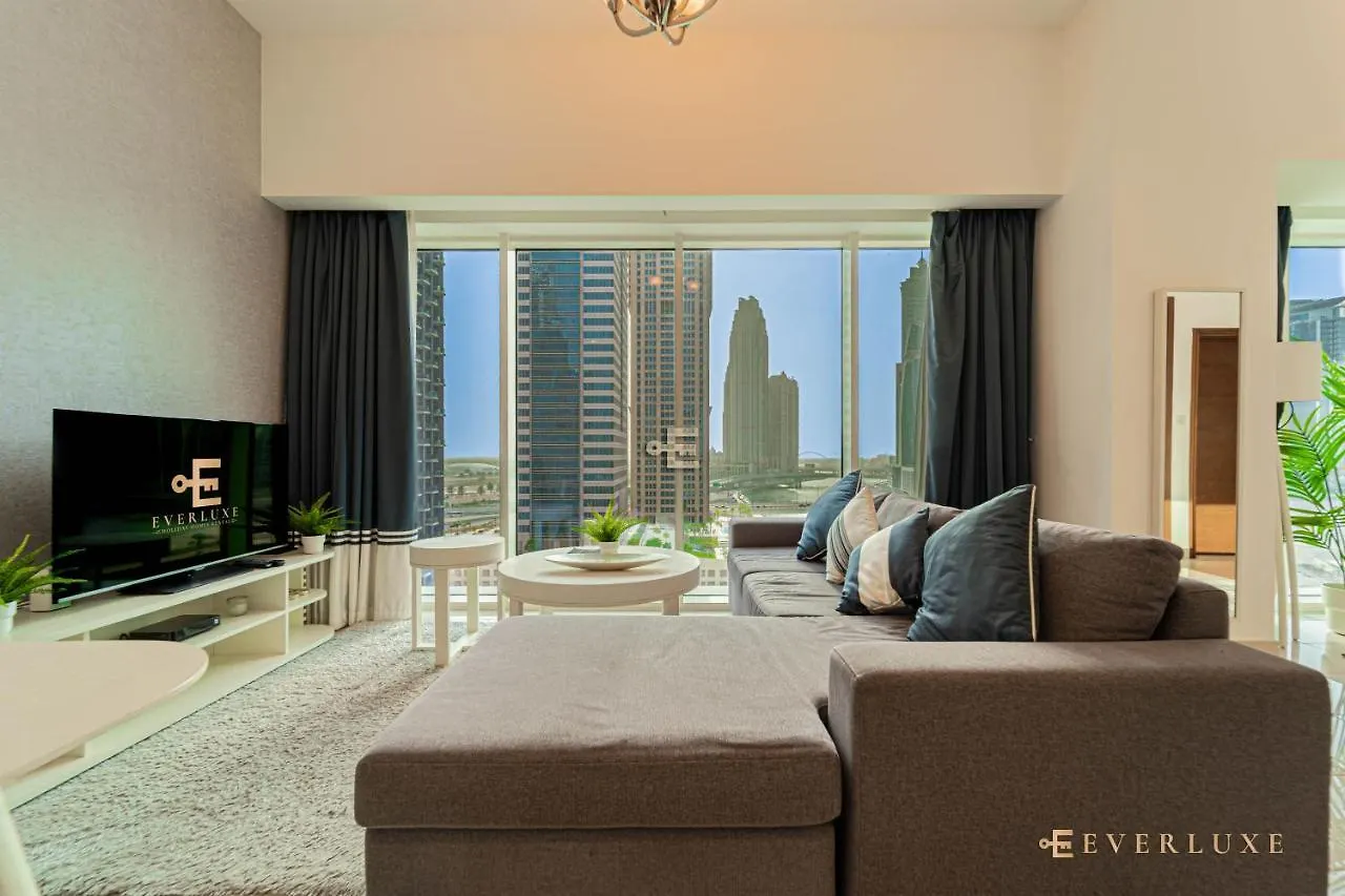 Everluxe Lovely Studio Apt In Business Bay Dubai